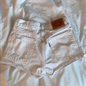 Levi’s white shorts distressed
